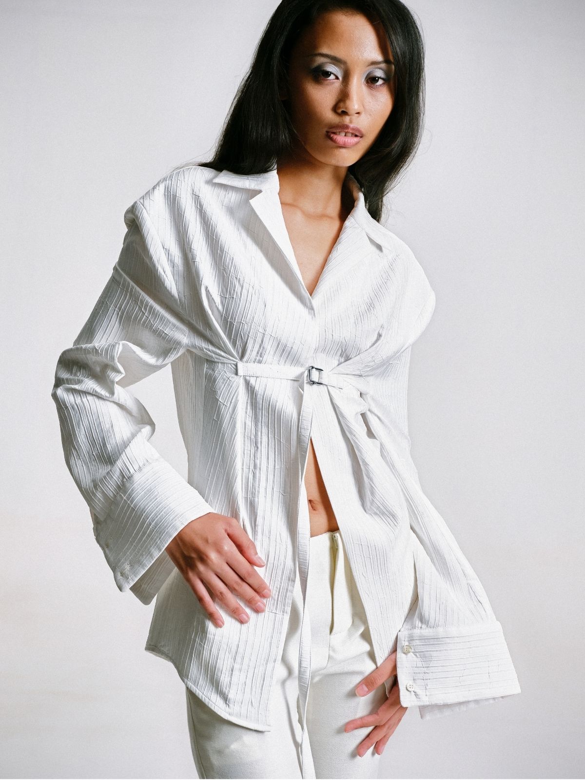 TAILORED SHIRT WITH BELT OPENING