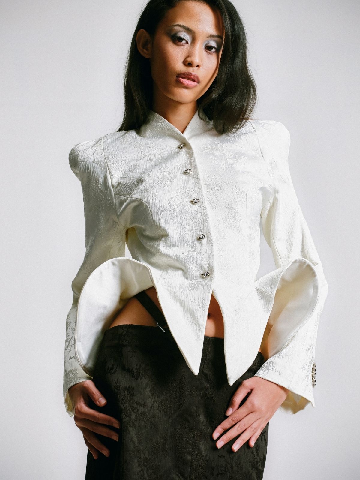 BESKAP JACKET WITH FLARED HEMS