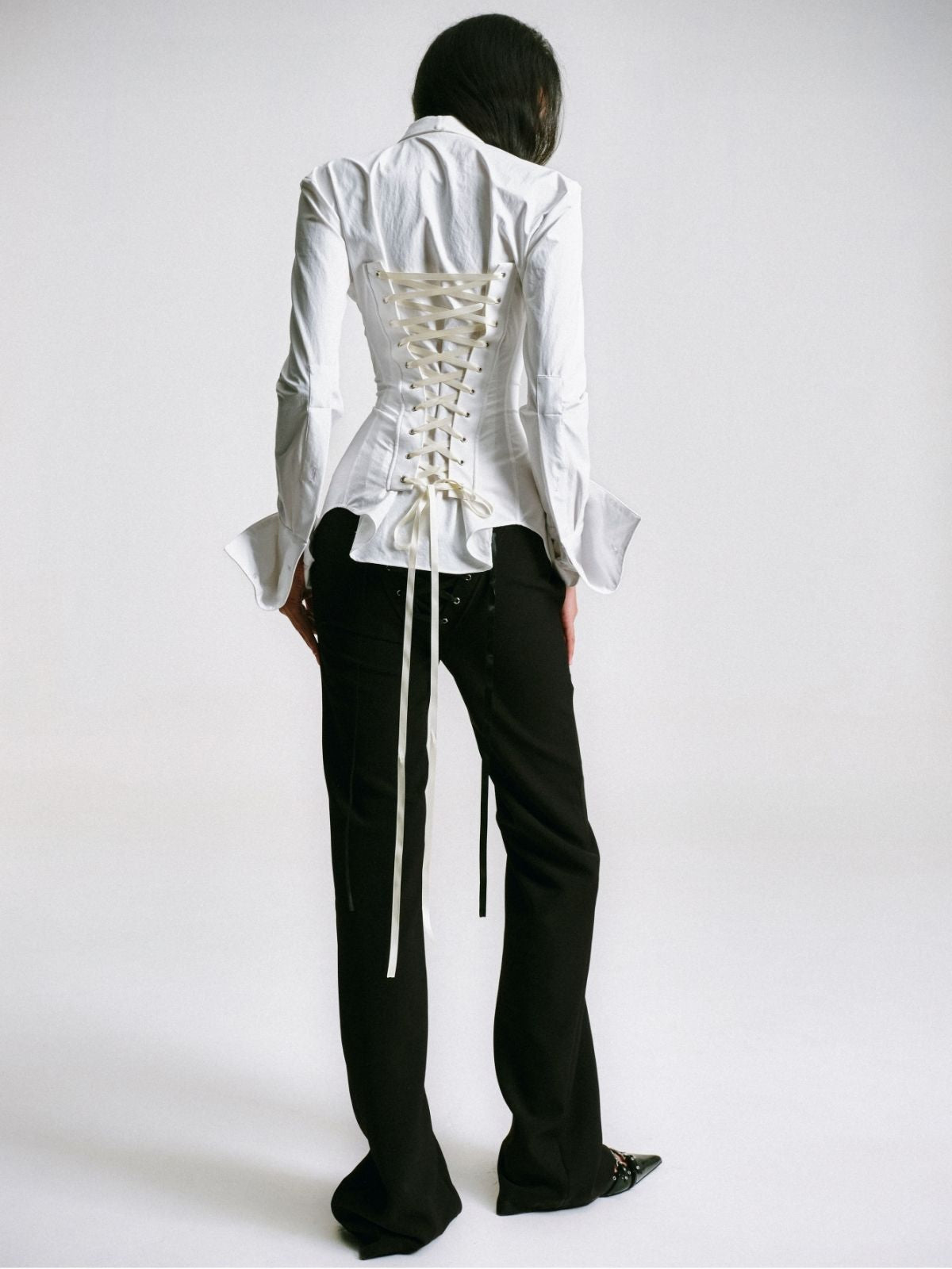 WHITE KEBAYA WITH CORSET DETAIL