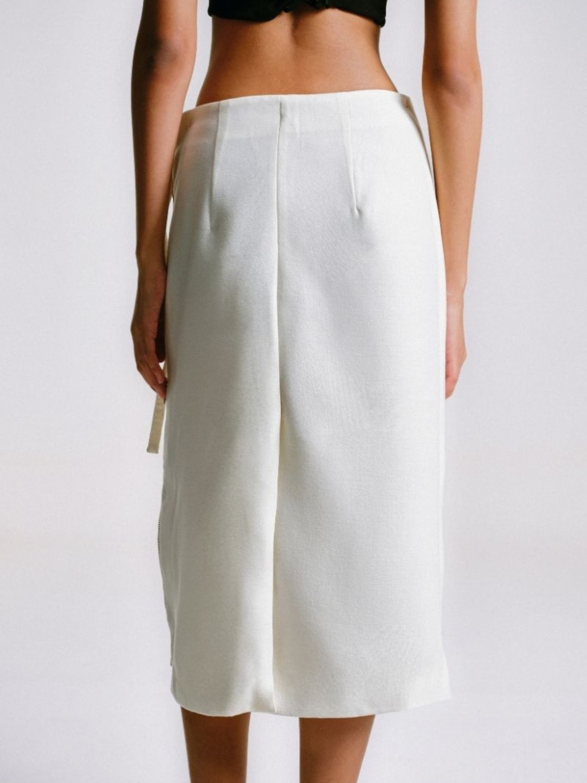 PENCIL SKIRT WITH STENCIL DETAILS