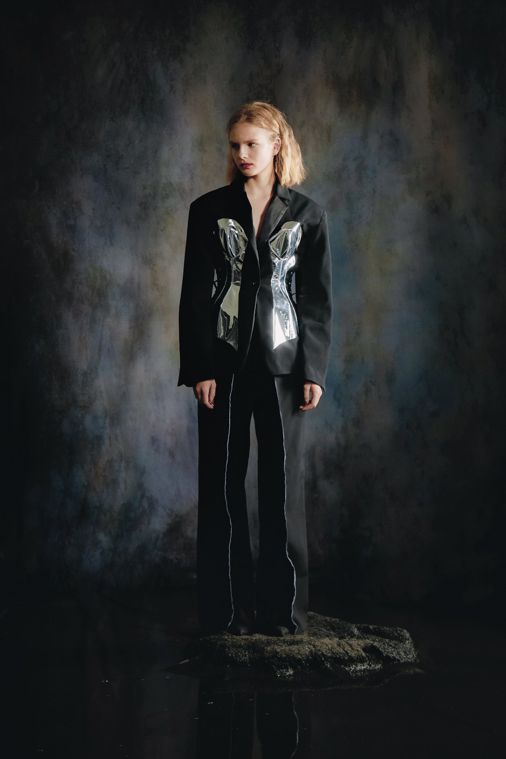 TAILORED BLACK SUIT WITH CORSET PANELS