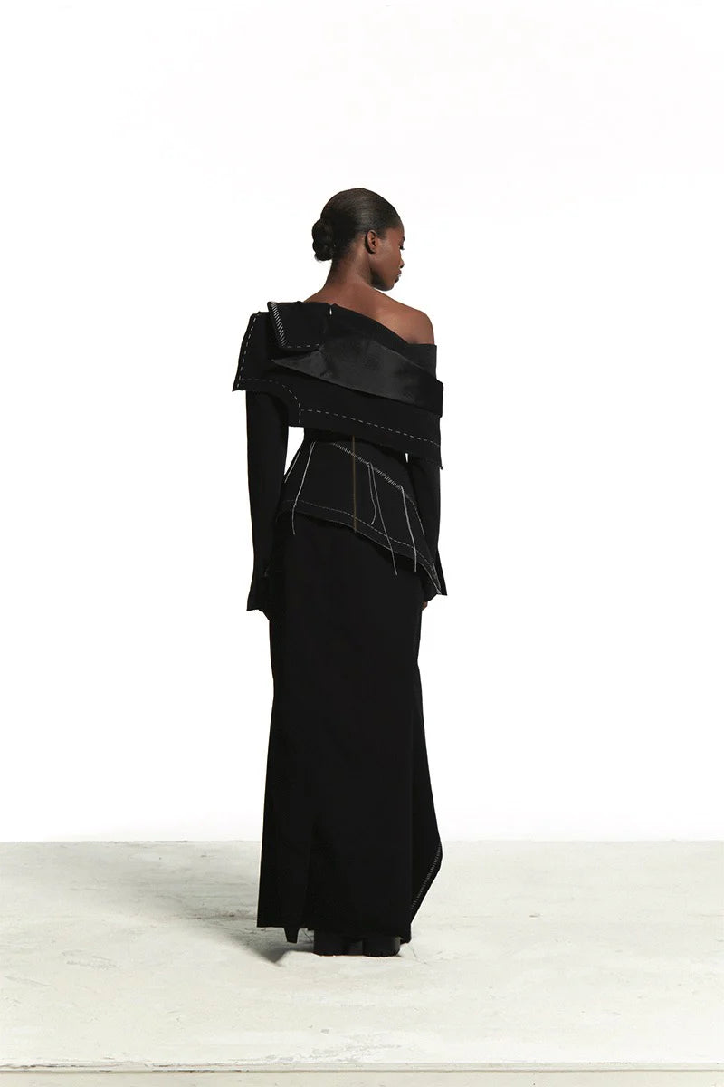DECONSTRUCTED BLACK TOP WITH DISTRESSED HANDSTITCH