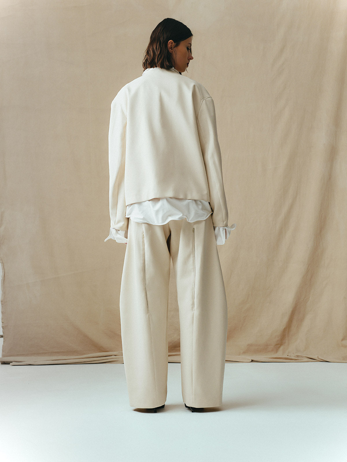 TAILORED CARDIGAN WITH DETACHABLE DISTRESSED COLLAR